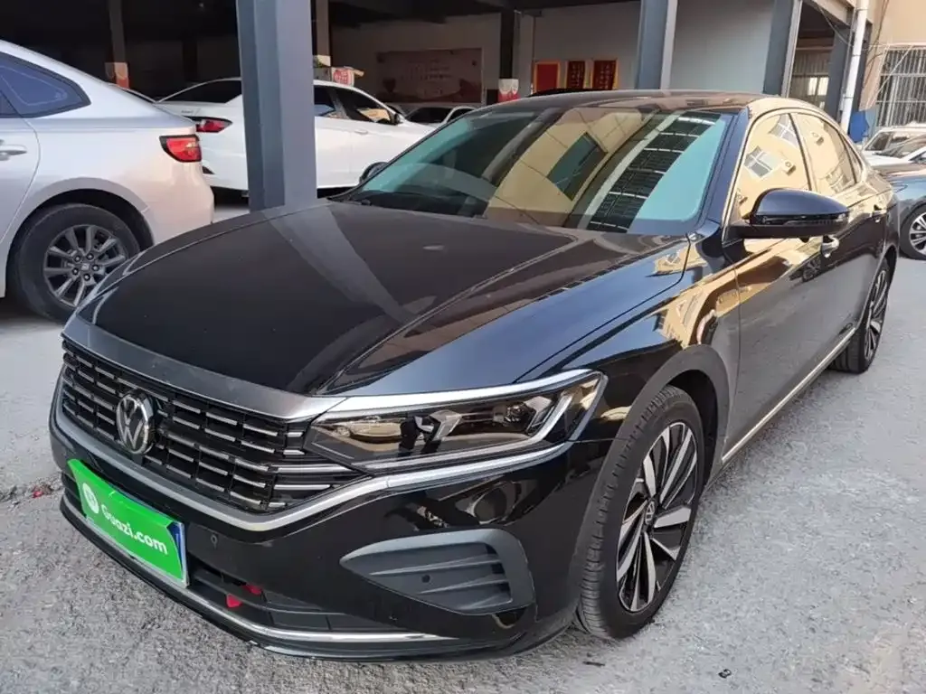Volkswagen Passat — фото 1