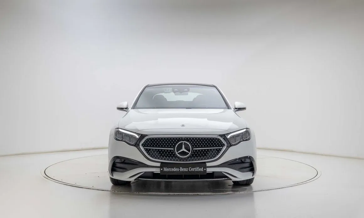 Mercedes-Benz E-Class — фото 6