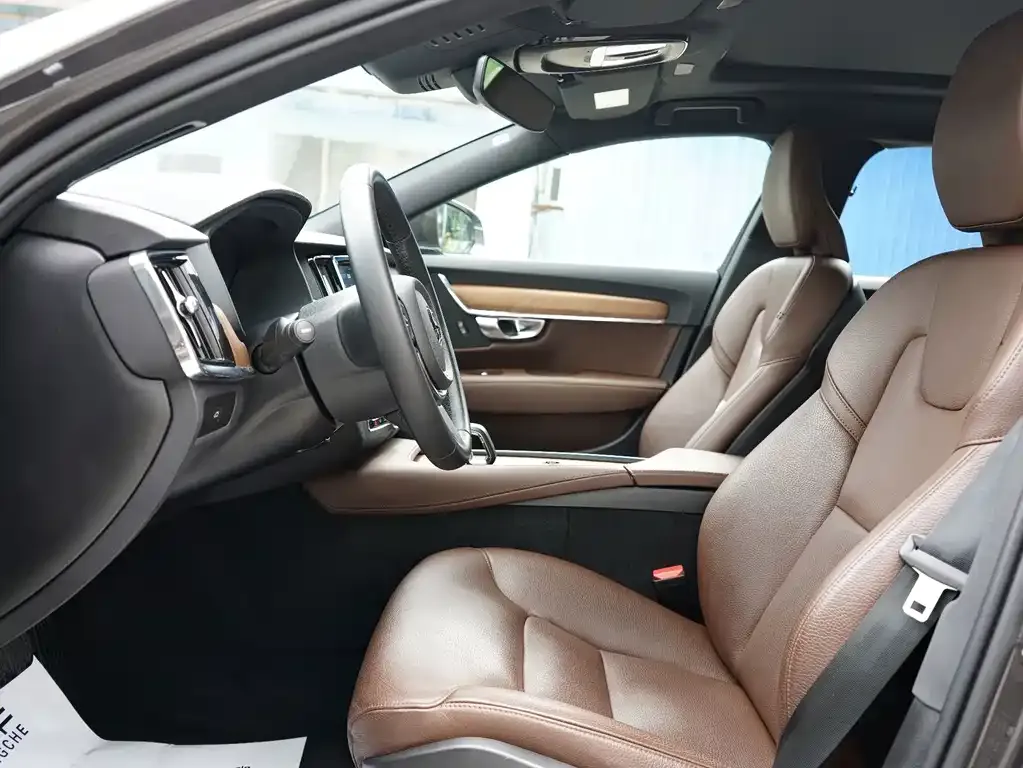 Volvo S90 — фото 8
