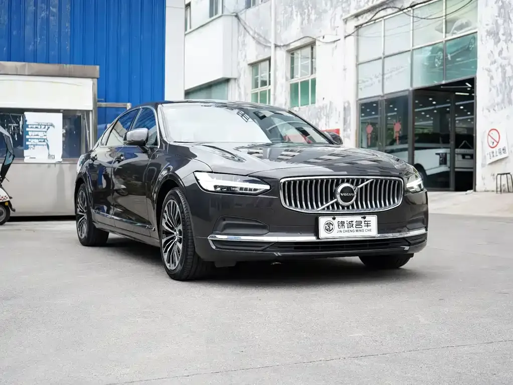 Volvo S90 — фото 9