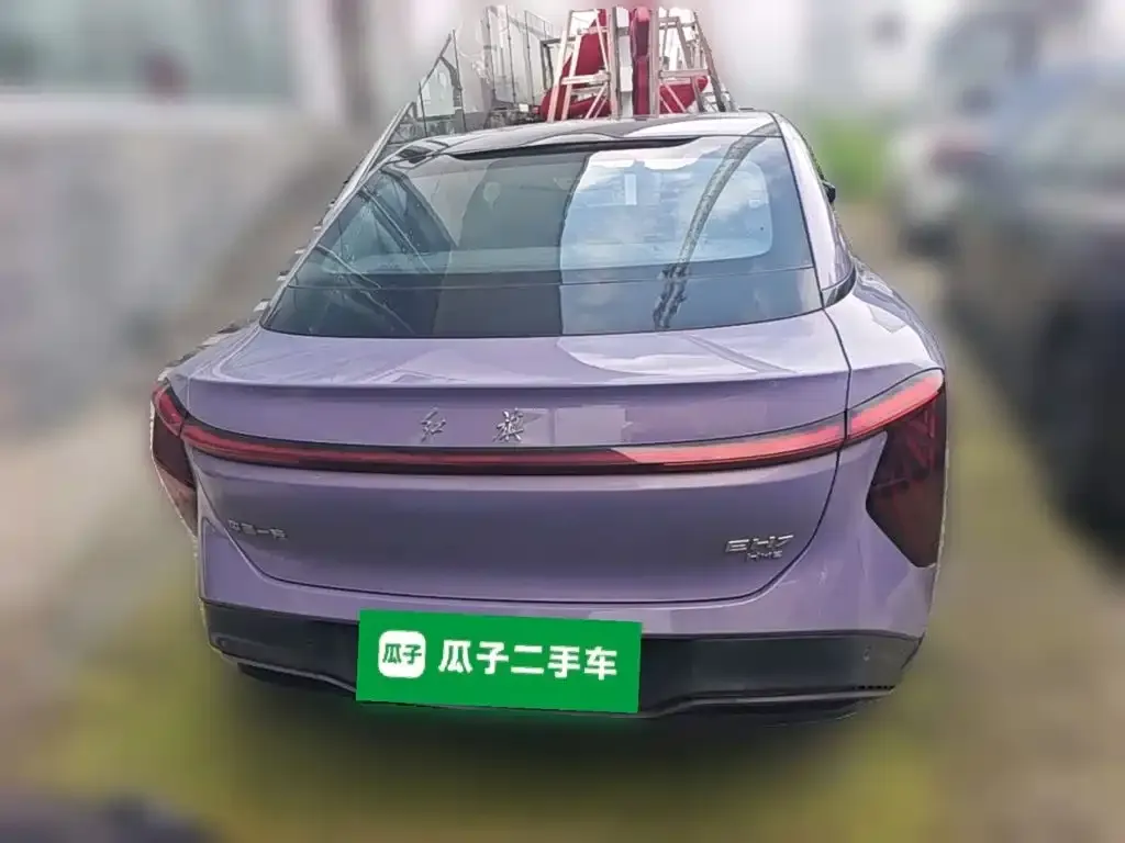 Hongqi EH7 — фото 10