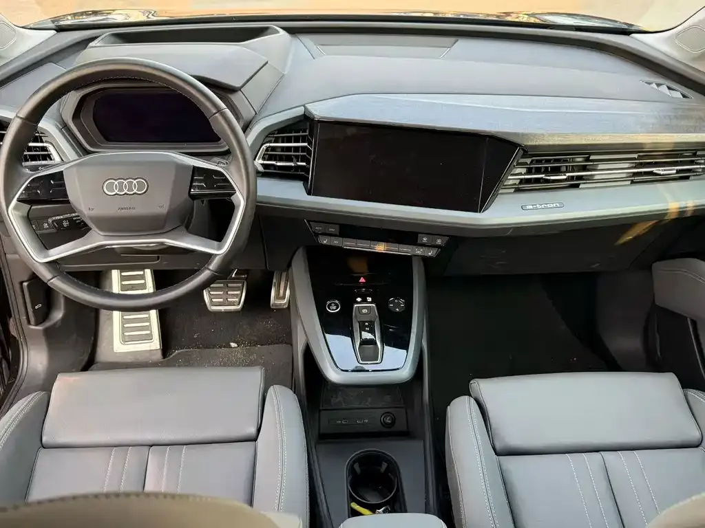 Audi Q5 e-tron — фото 2