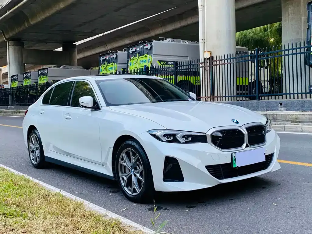 BMW i3 — фото 9