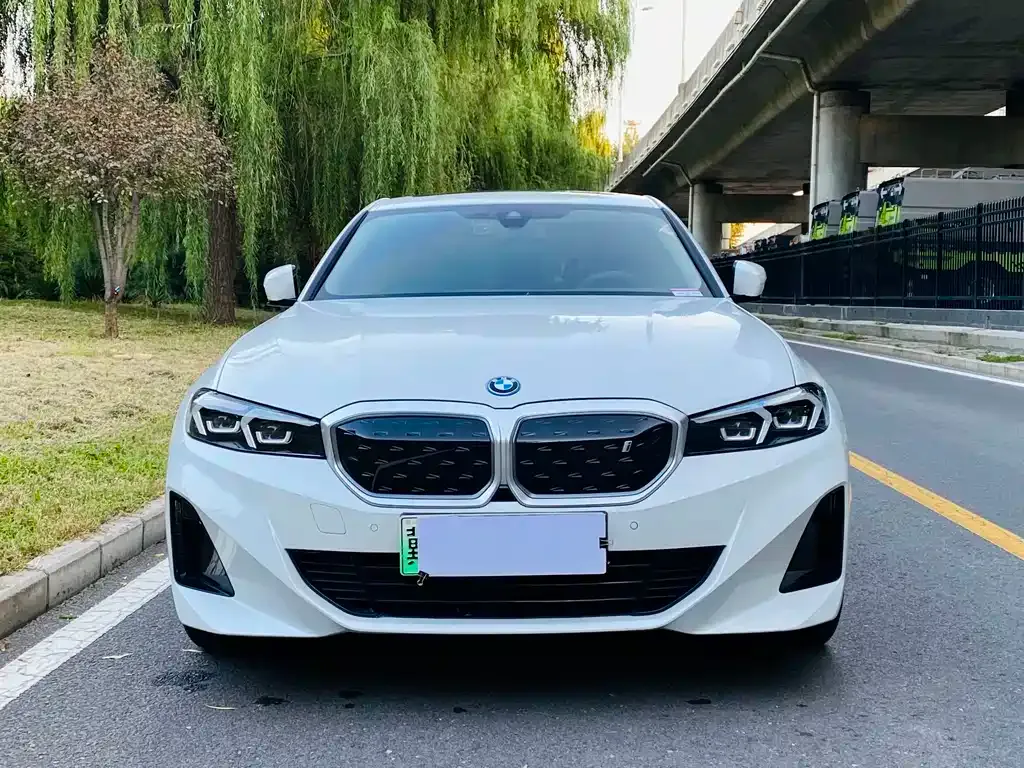 BMW i3 — фото 10