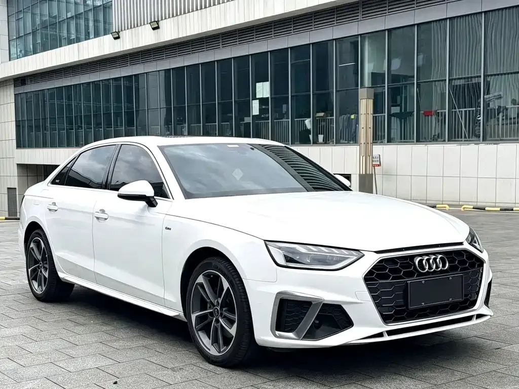 Audi A4L — фото 4