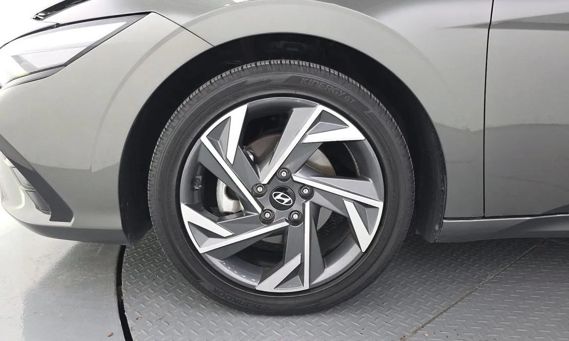 Hyundai AVANTE — фото 8