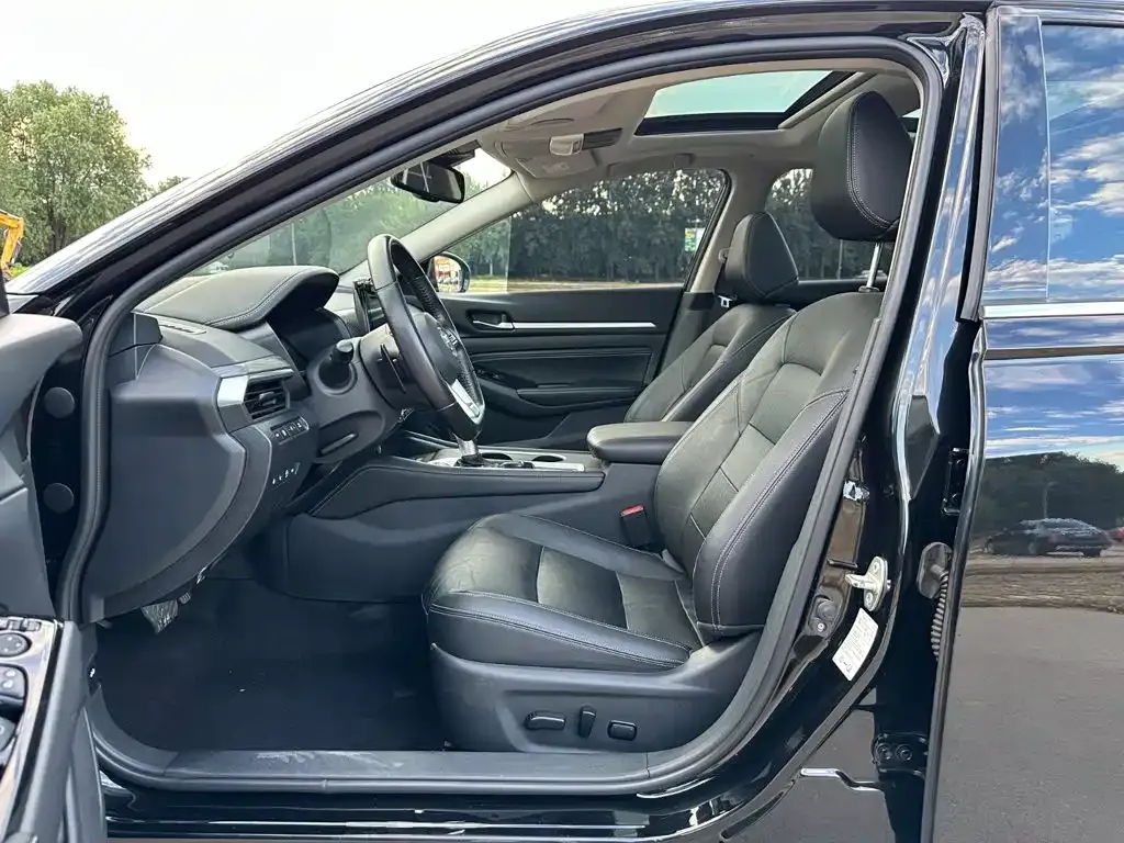 Nissan Teana — фото 2