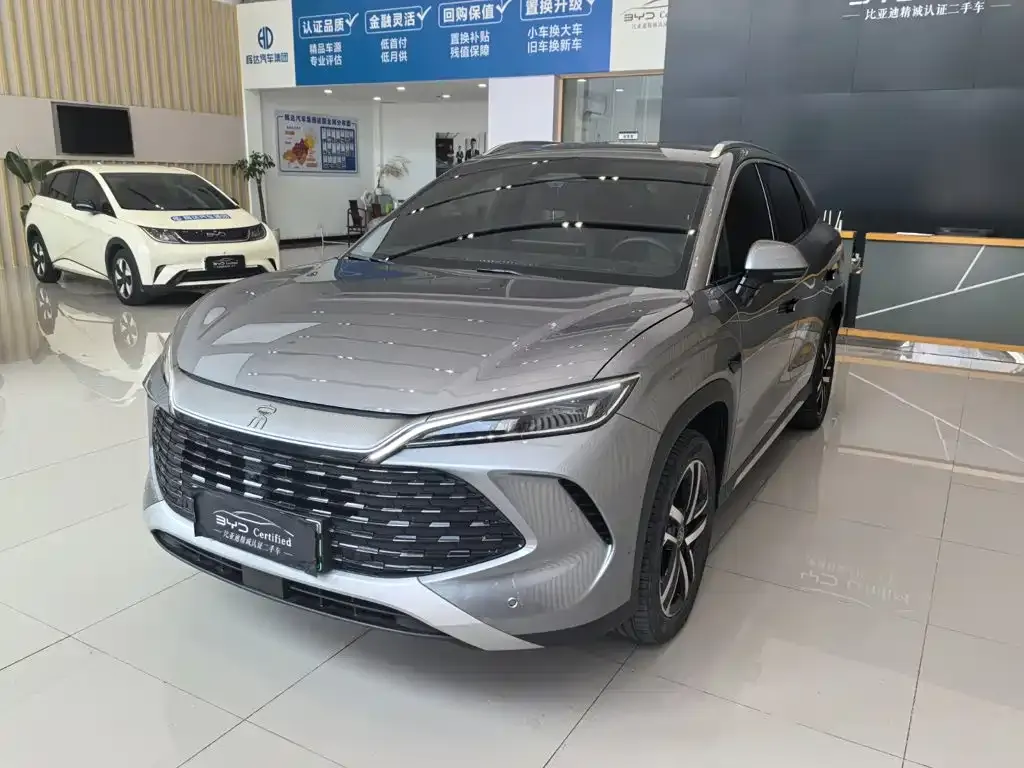 BYD L DM-i — фото 1