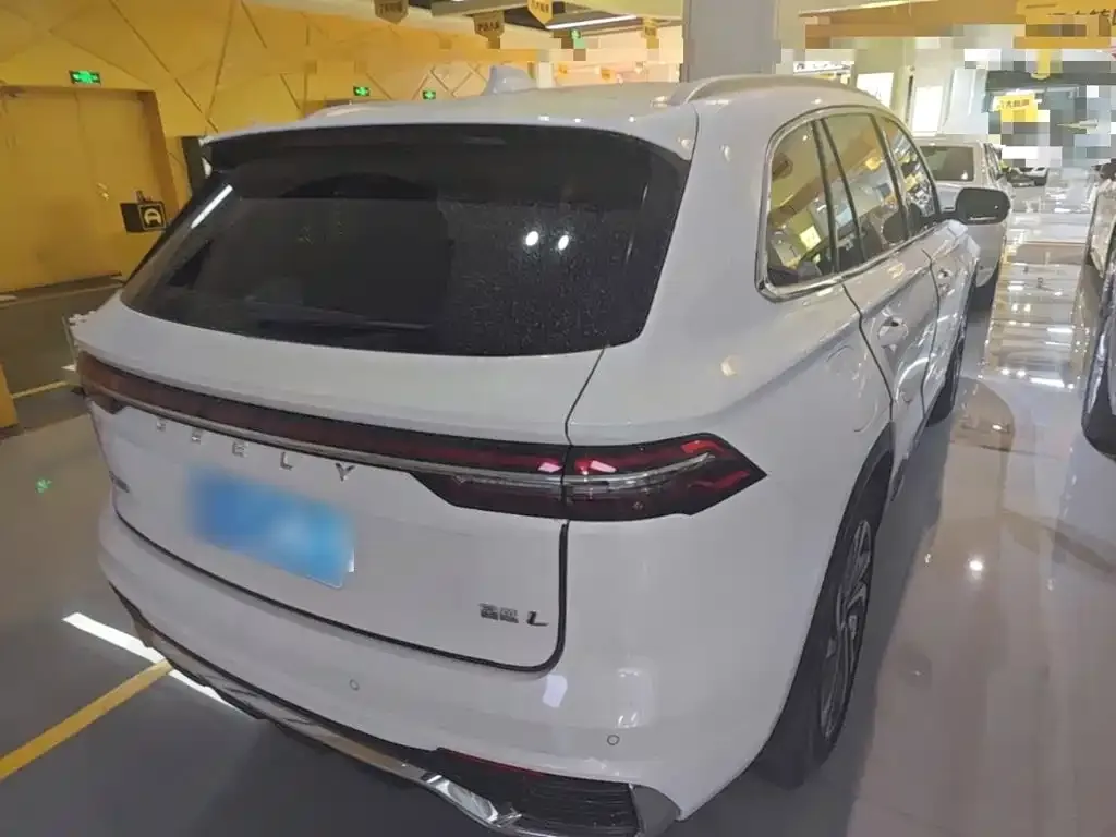 Geely Xingyue L — фото 10