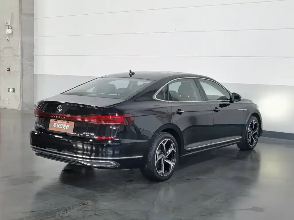 Volkswagen Passat — фото 2