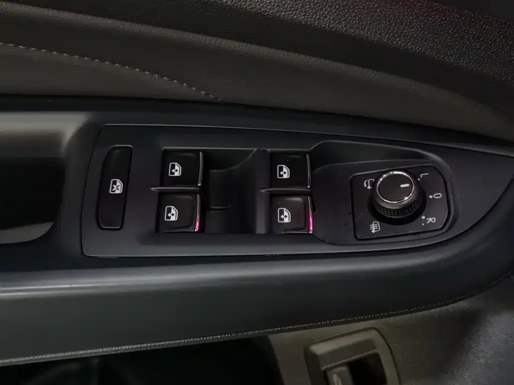 Volkswagen Passat — фото 7