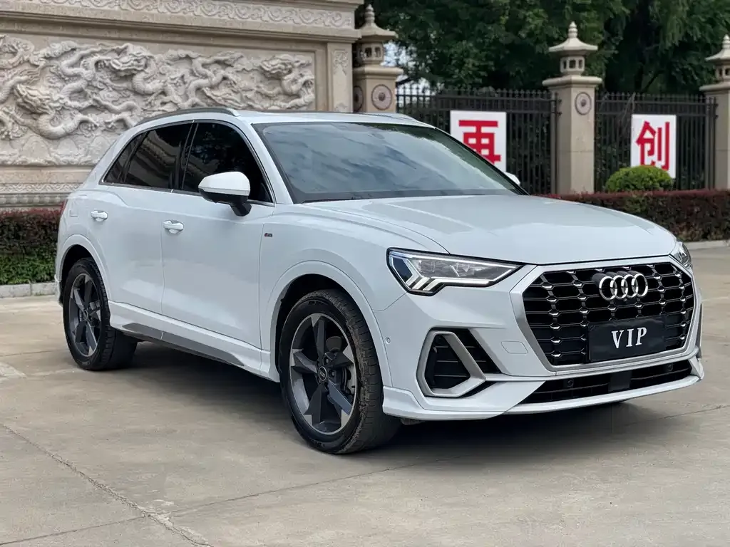 Audi Q3 — фото 7