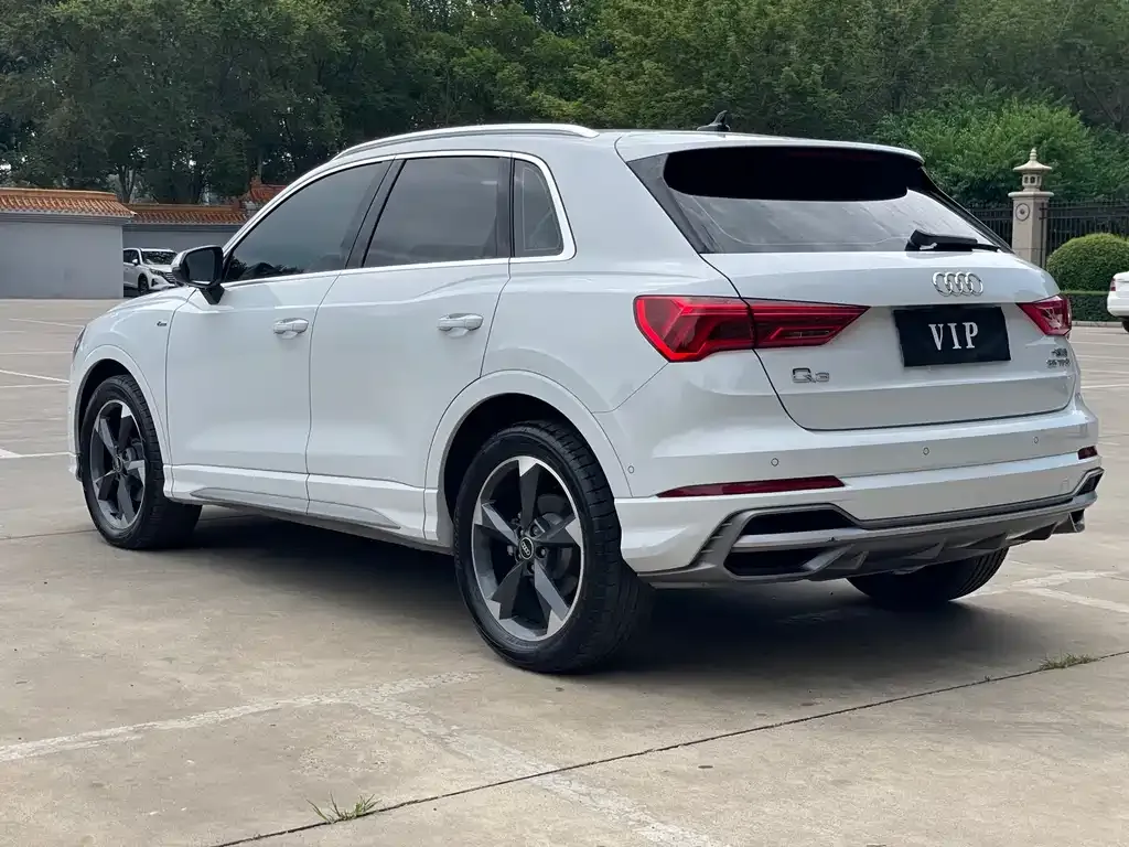 Audi Q3 — фото 9