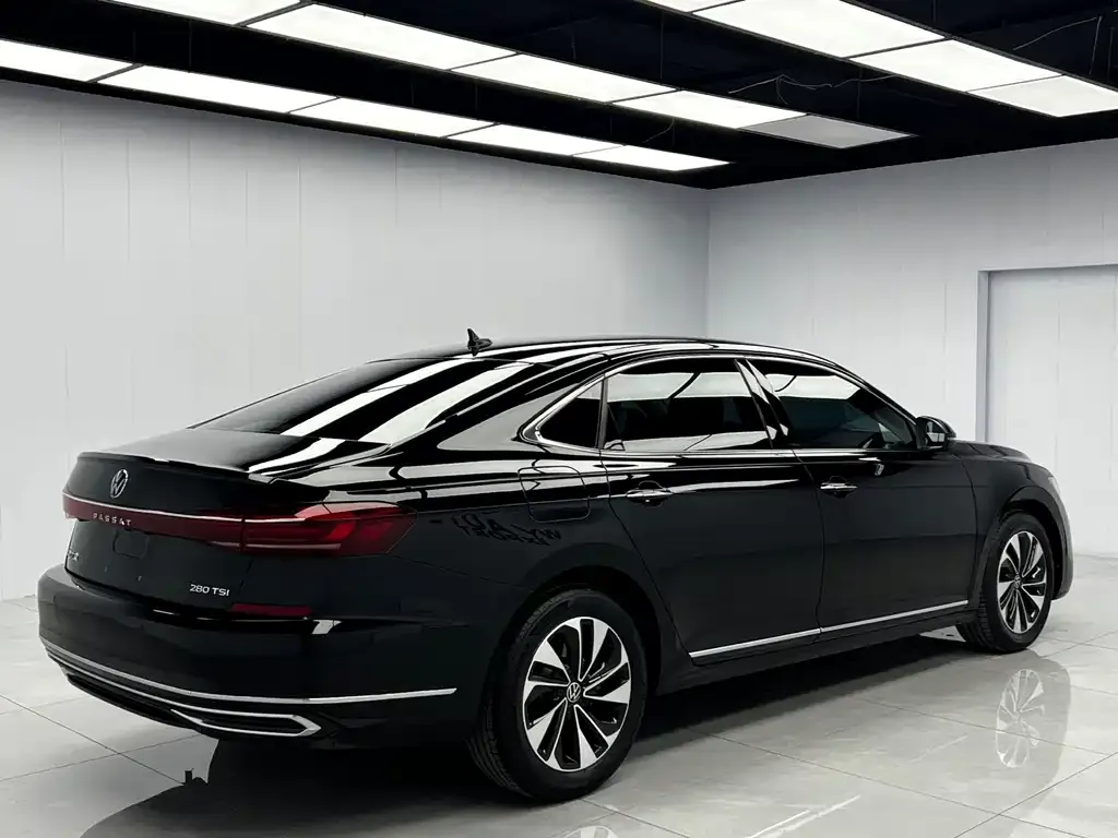 Volkswagen Passat — фото 2