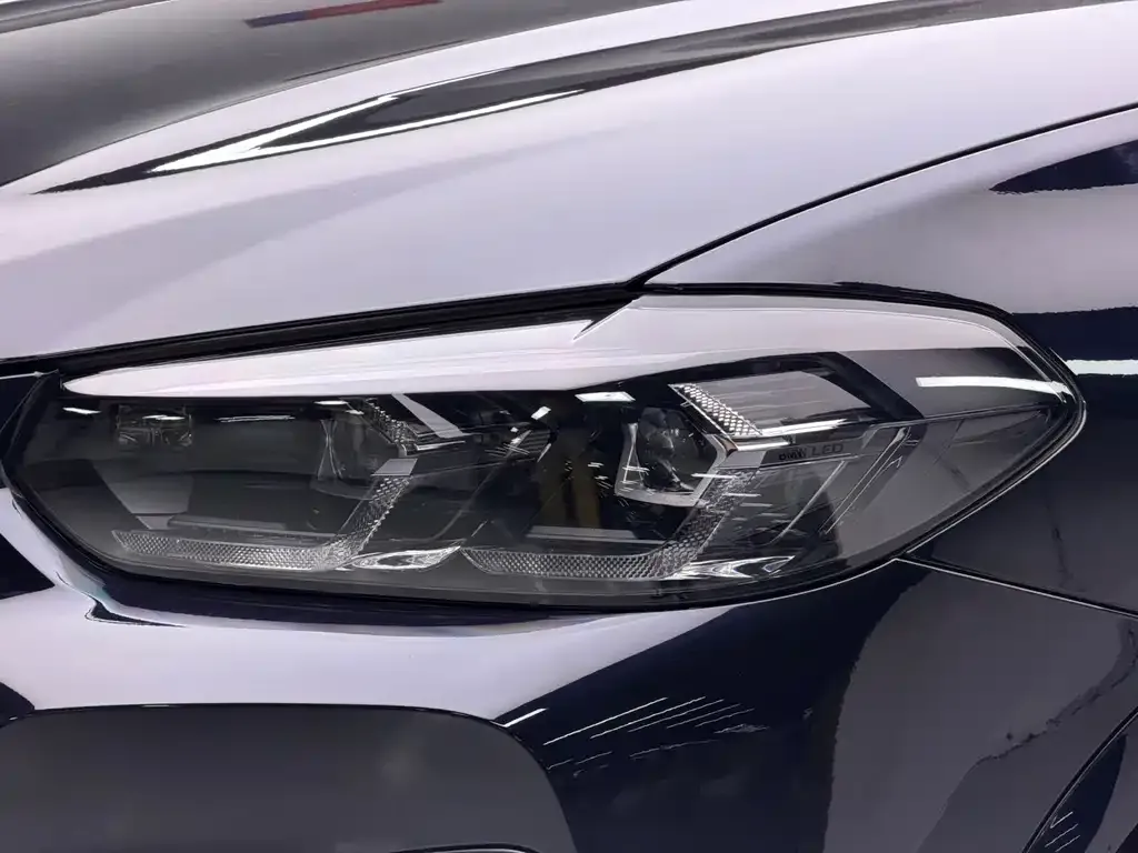 BMW iX3 — фото 9