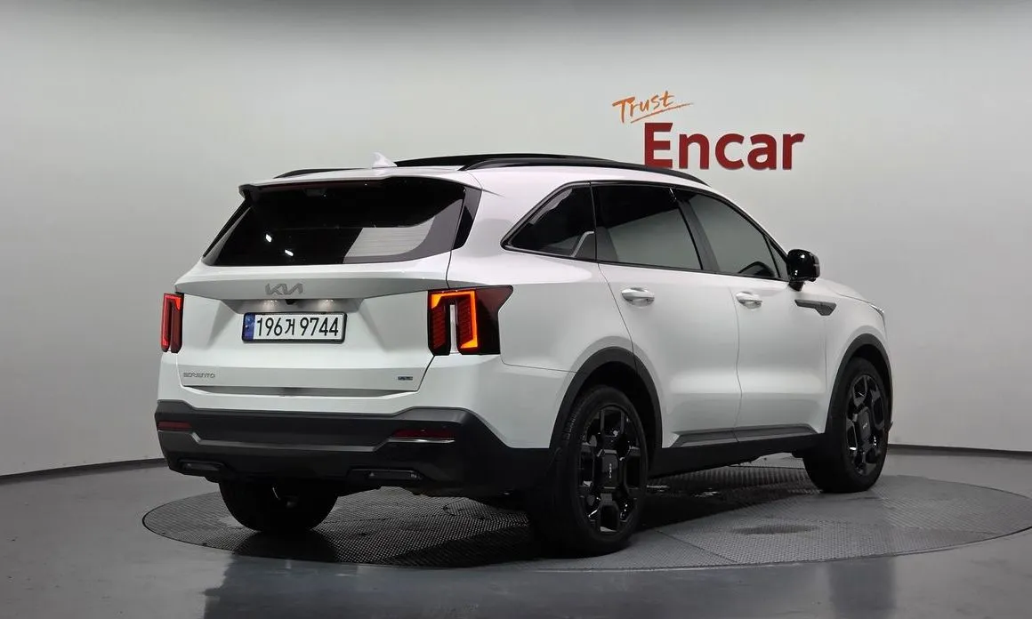 Kia Sorento — фото 5