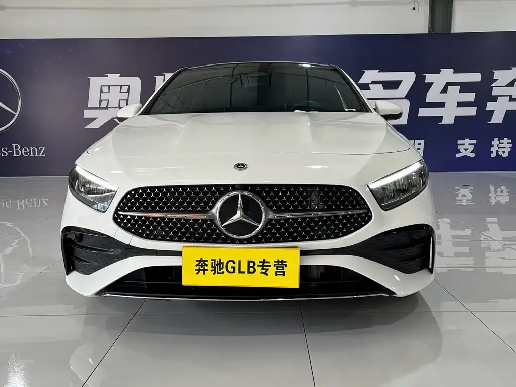 Mercedes-Benz A-Class — фото 1