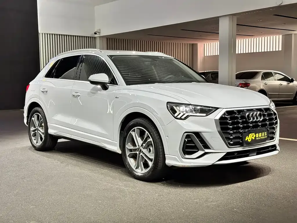 Audi Q3 — фото 8