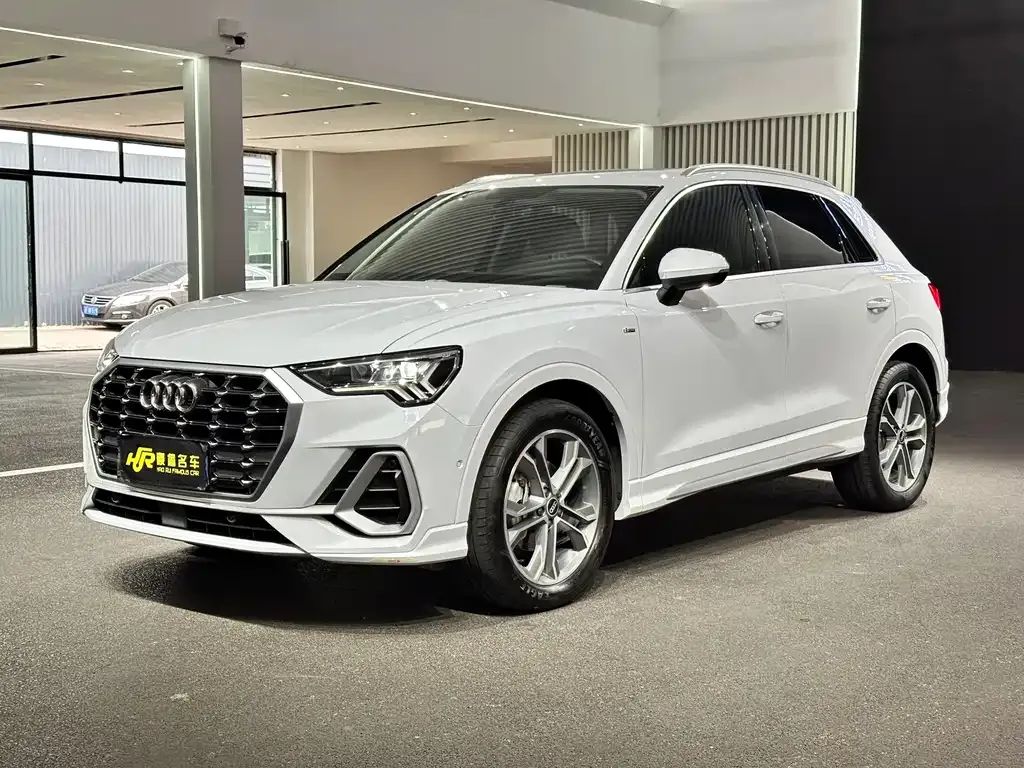 Audi Q3 — фото 2
