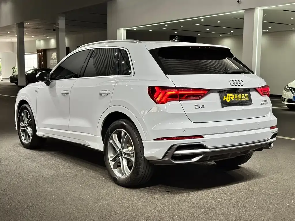 Audi Q3 — фото 3