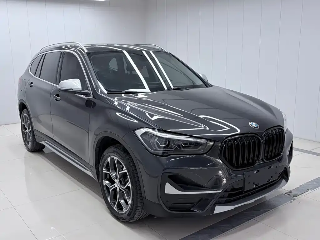 BMW X1 — фото 5