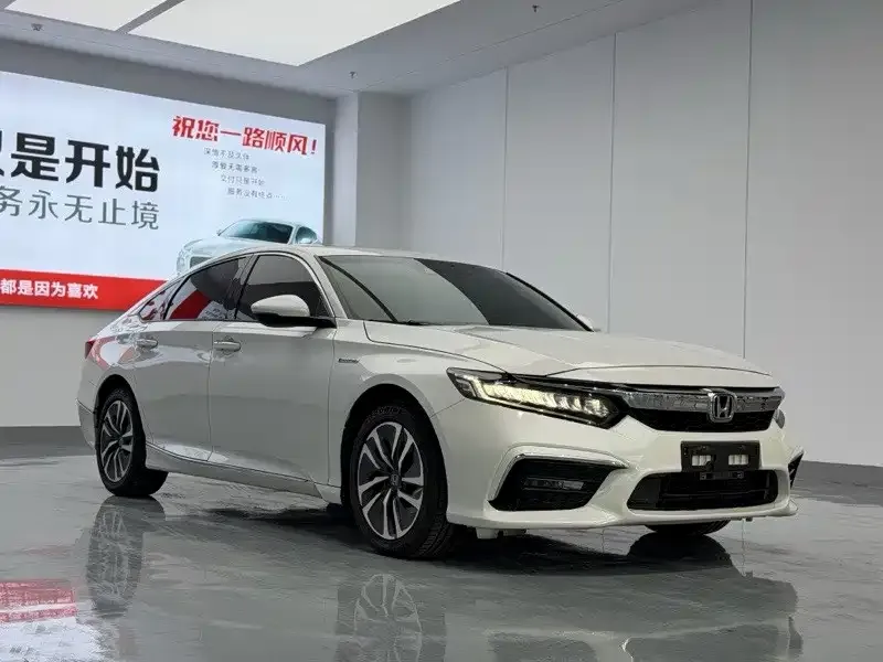 Honda Inspire — фото 8