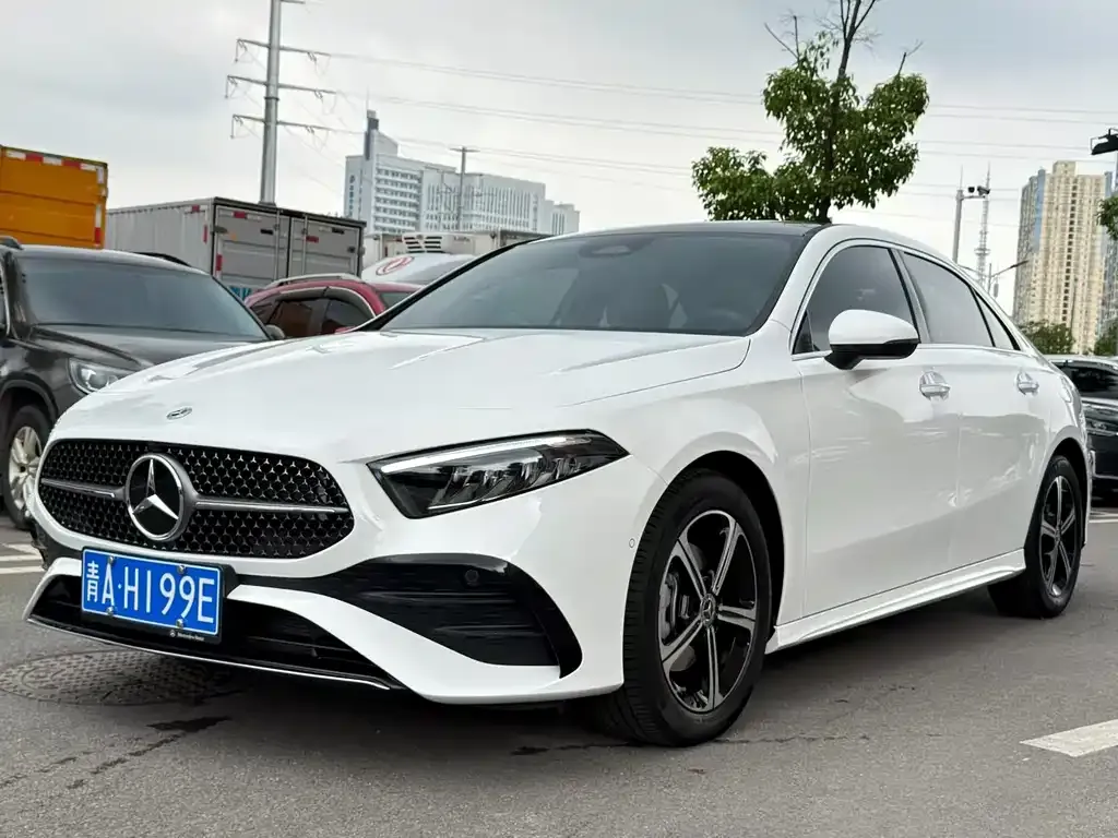 Mercedes-Benz A-Class — фото 1