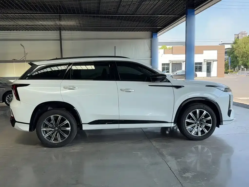 Changan CS75 PLUS — фото 10