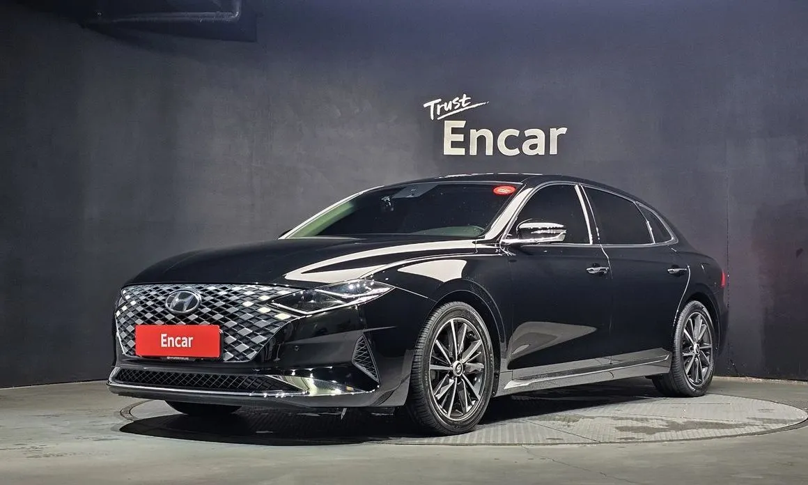Hyundai Grandeur — фото 1