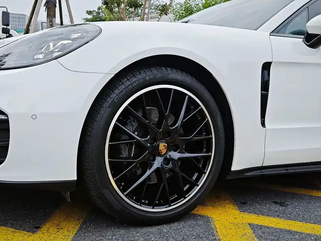 Porsche Panamera — фото 6