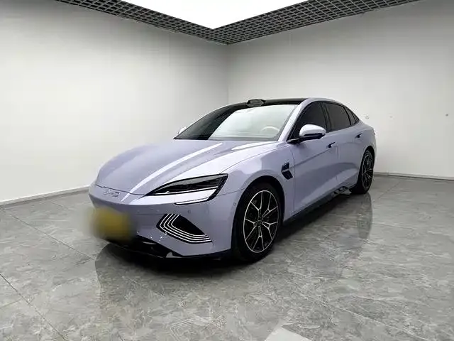 BYD Seal — фото 1