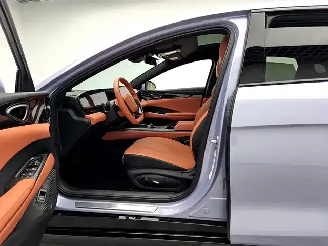 BYD Seal — фото 3