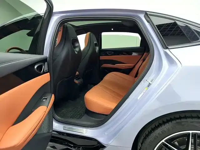 BYD Seal — фото 7