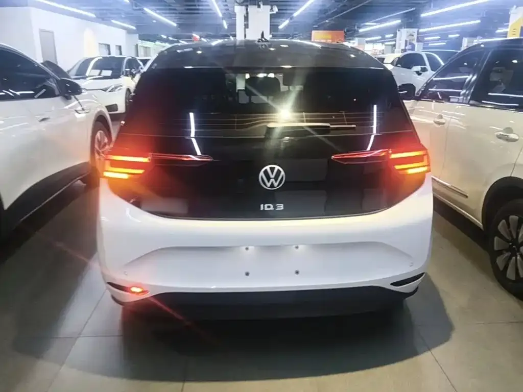 Volkswagen ID.3 — фото 4