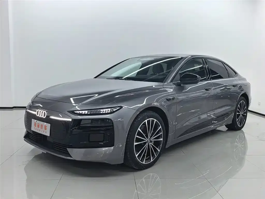 Audi A6L e-tron — фото 1