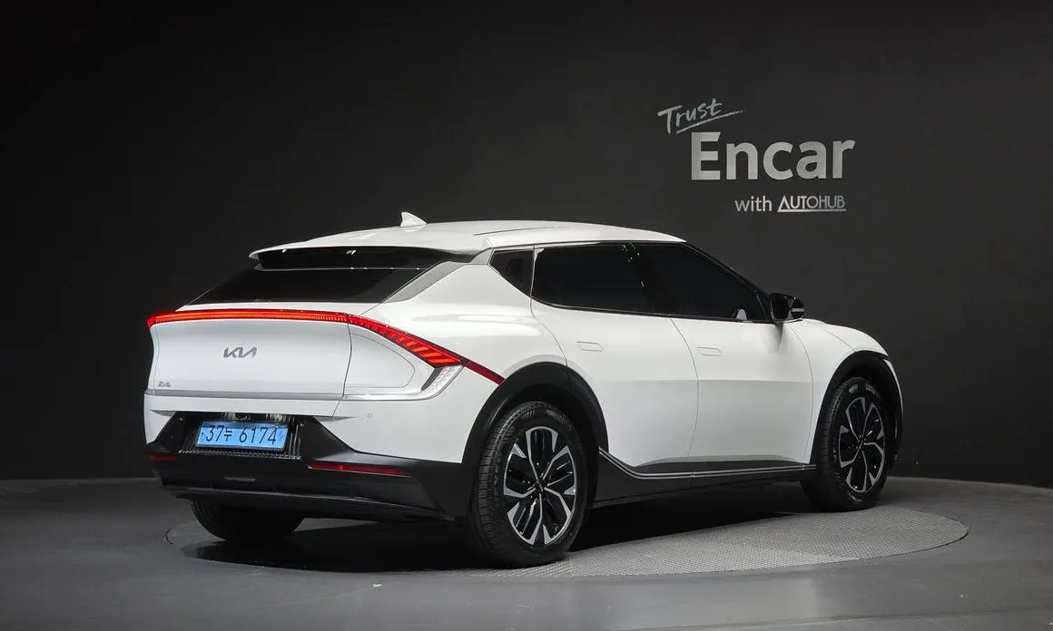 Kia EV6 — фото 10