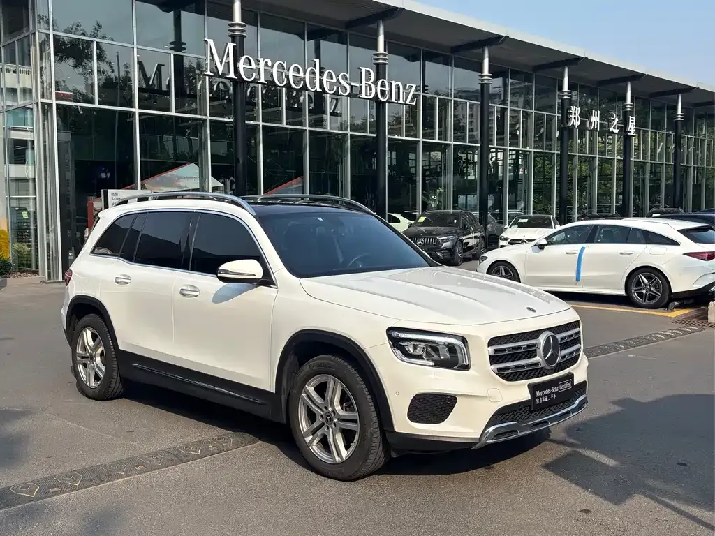 Mercedes-Benz GLB — фото 4