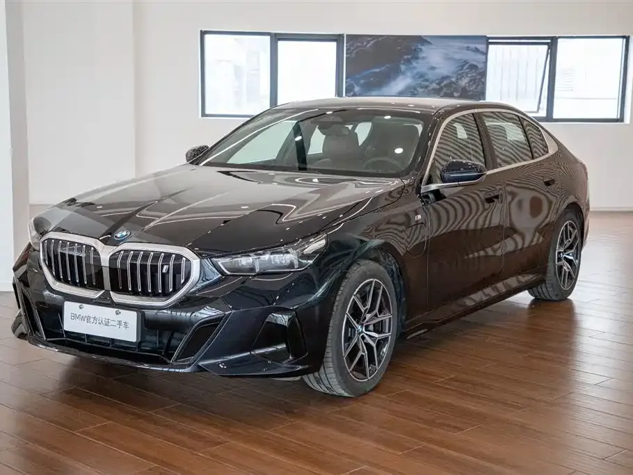 BMW i5 — фото 4
