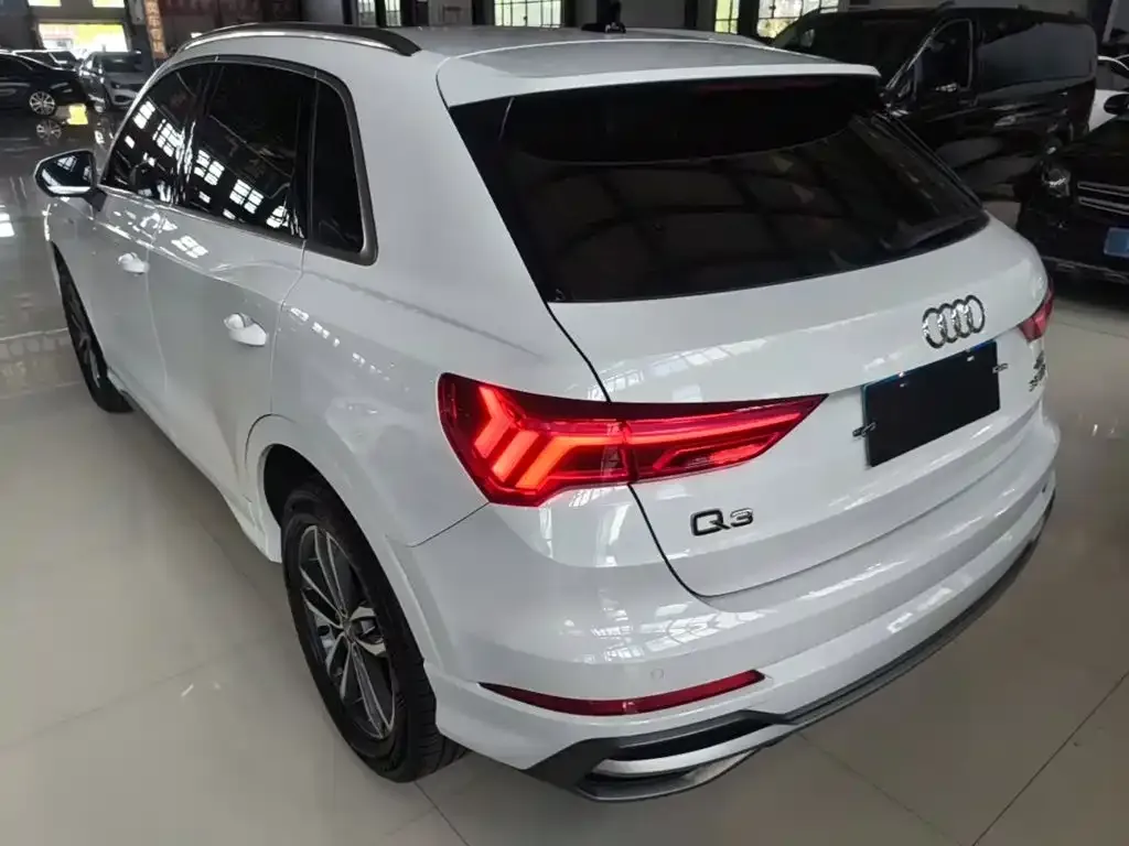 Audi Q3 — фото 4