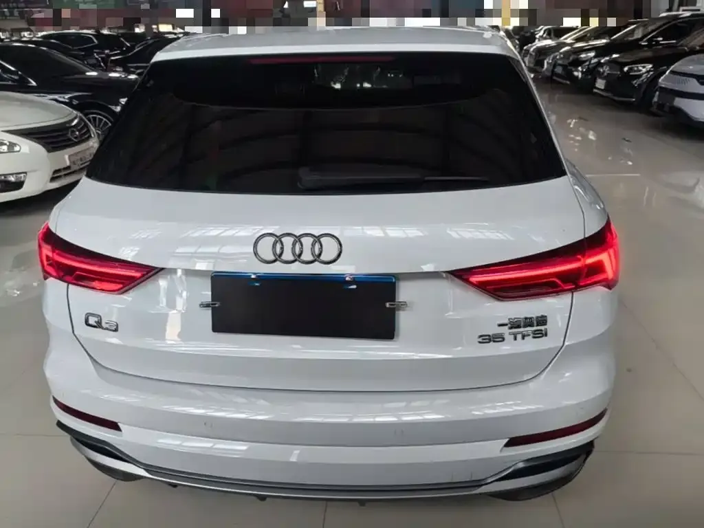 Audi Q3 — фото 3
