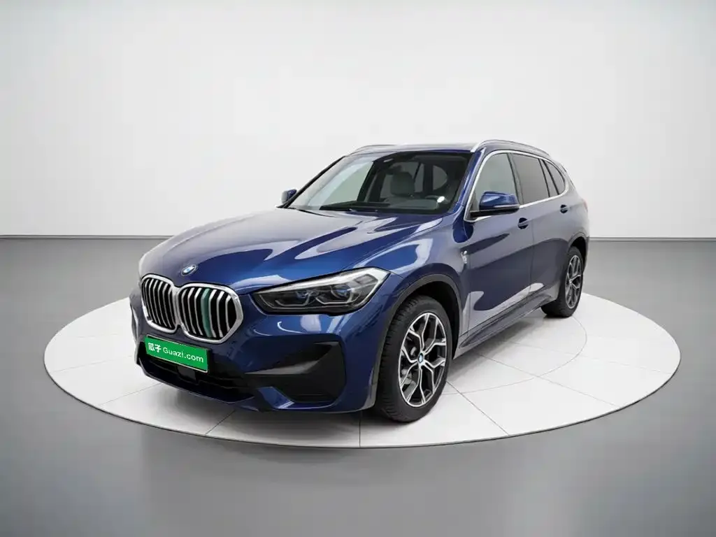 BMW X1 — фото 1