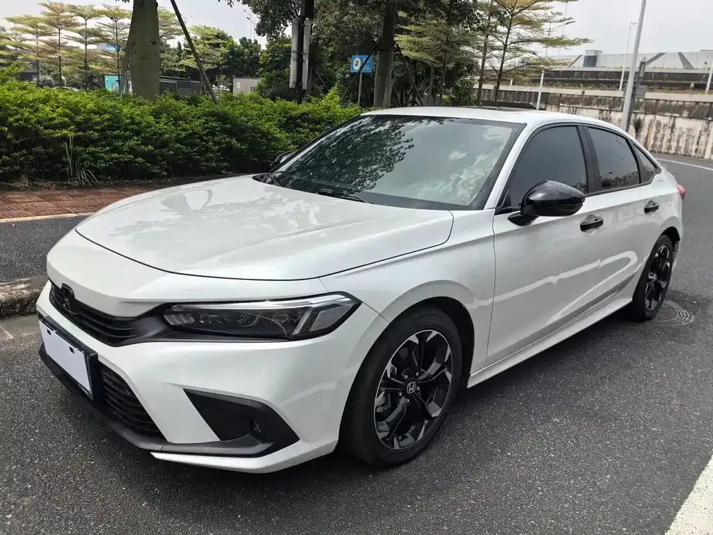 Honda Civic — фото 1