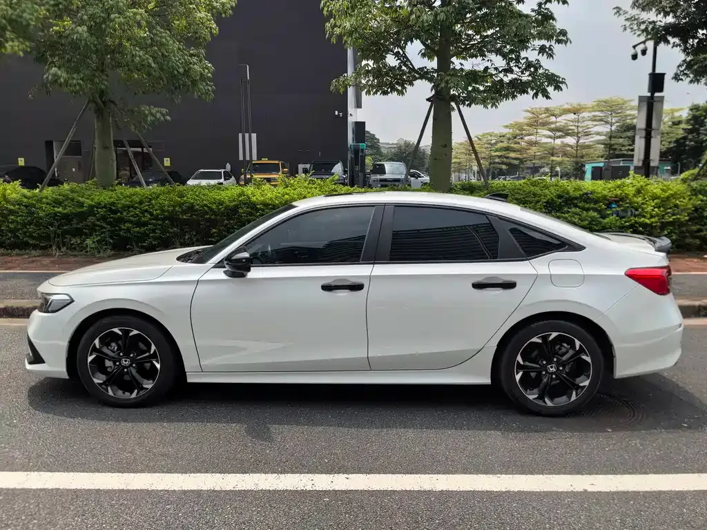 Honda Civic — фото 9