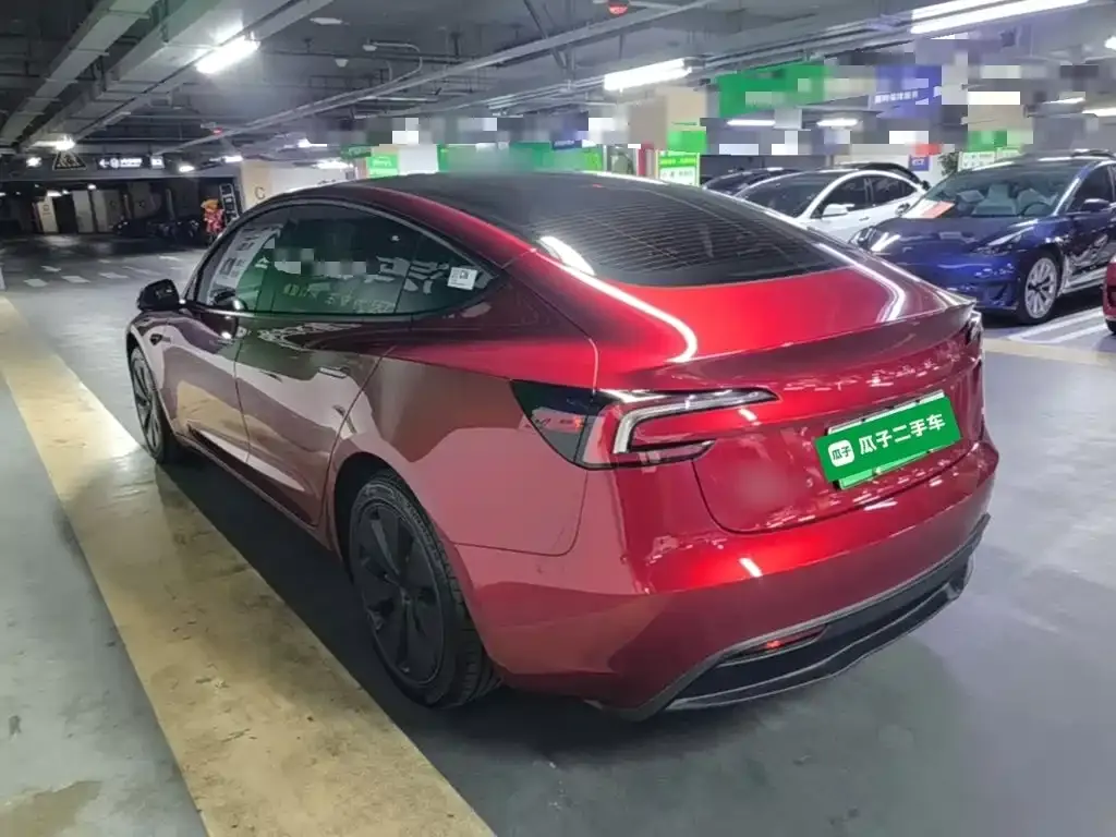 Tesla Model 3 — фото 10