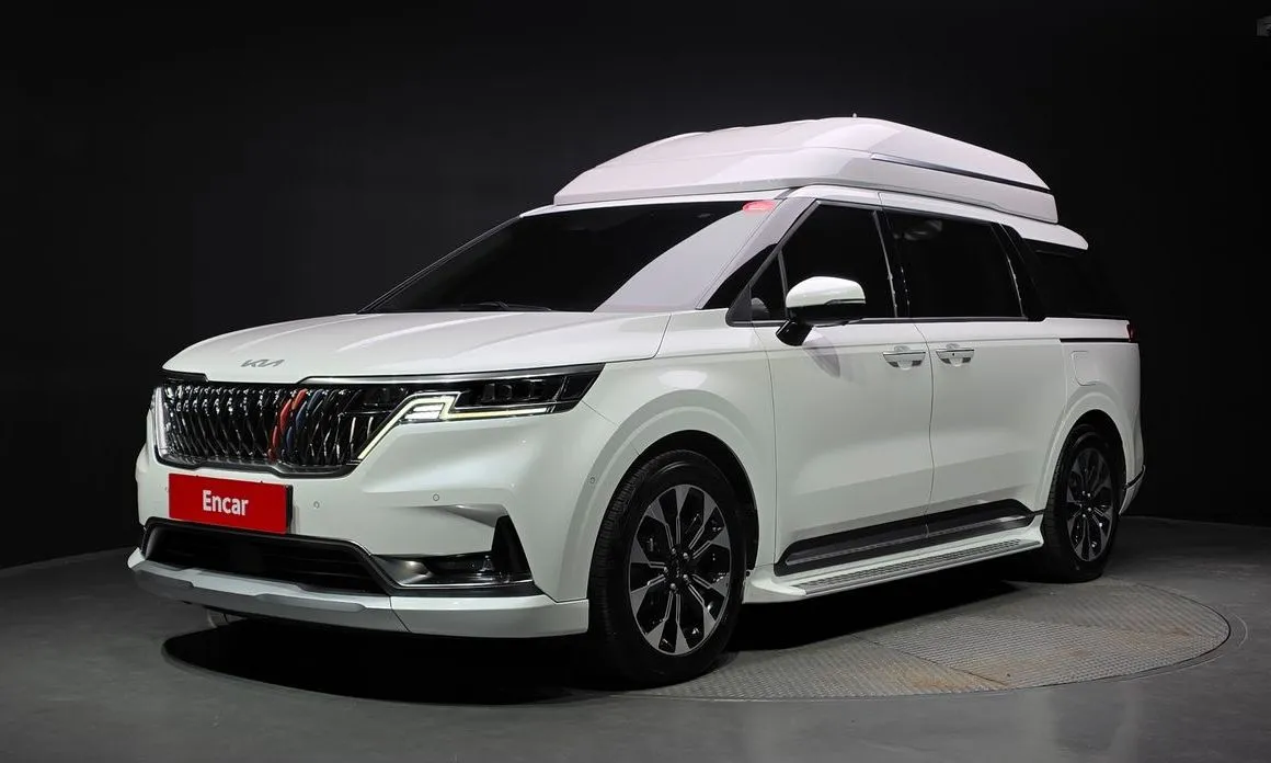 Kia Carnival — фото 1