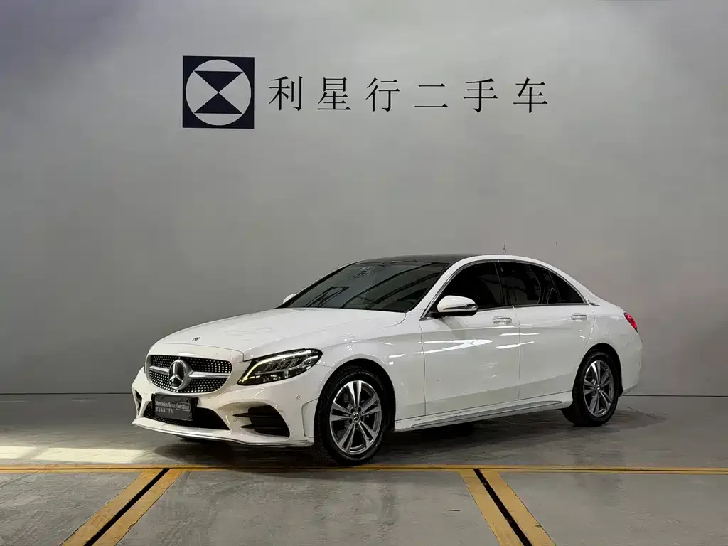 Mercedes-Benz C-Class — фото 1