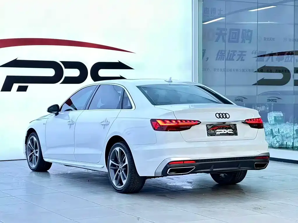 Audi A4L — фото 9