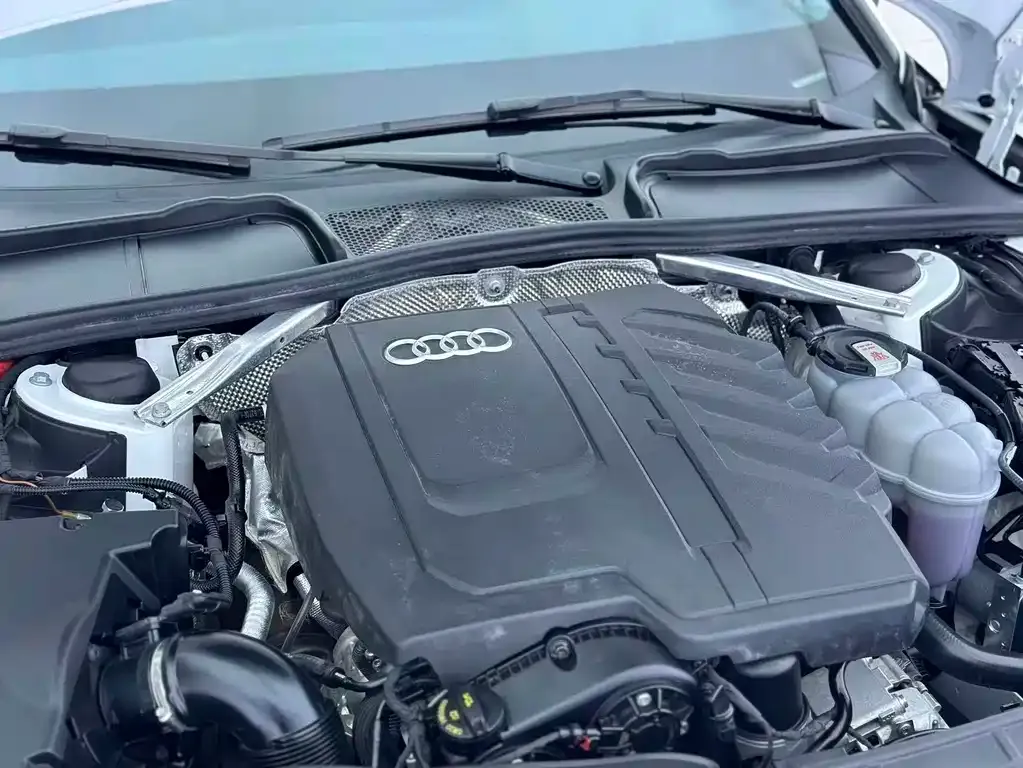 Audi A4L — фото 10