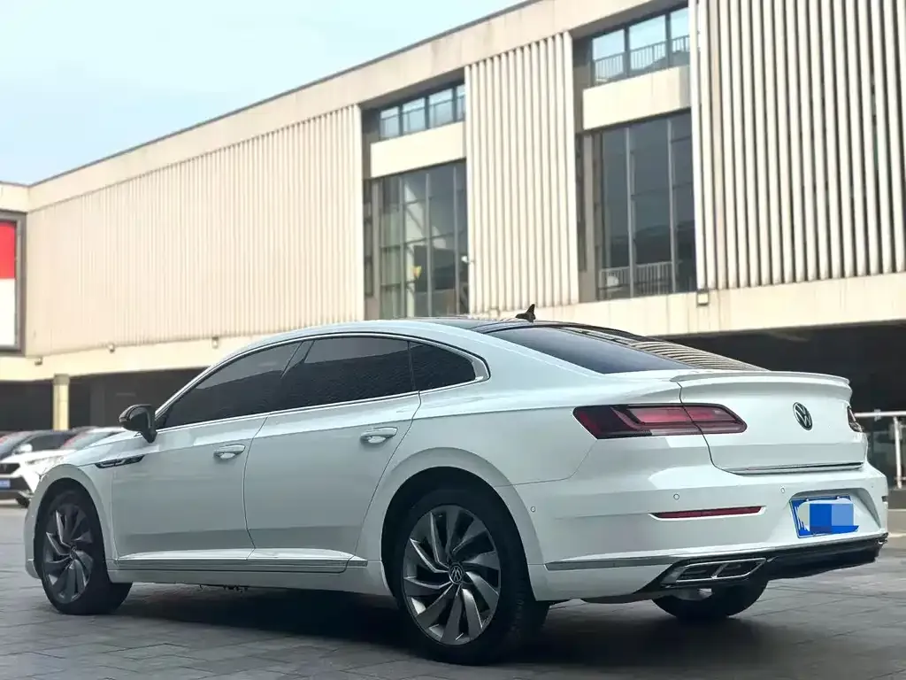 Volkswagen CC — фото 3