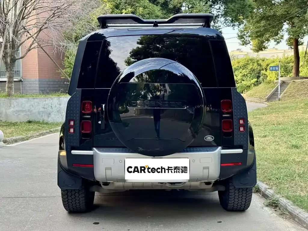 Land Rover Defender — фото 8